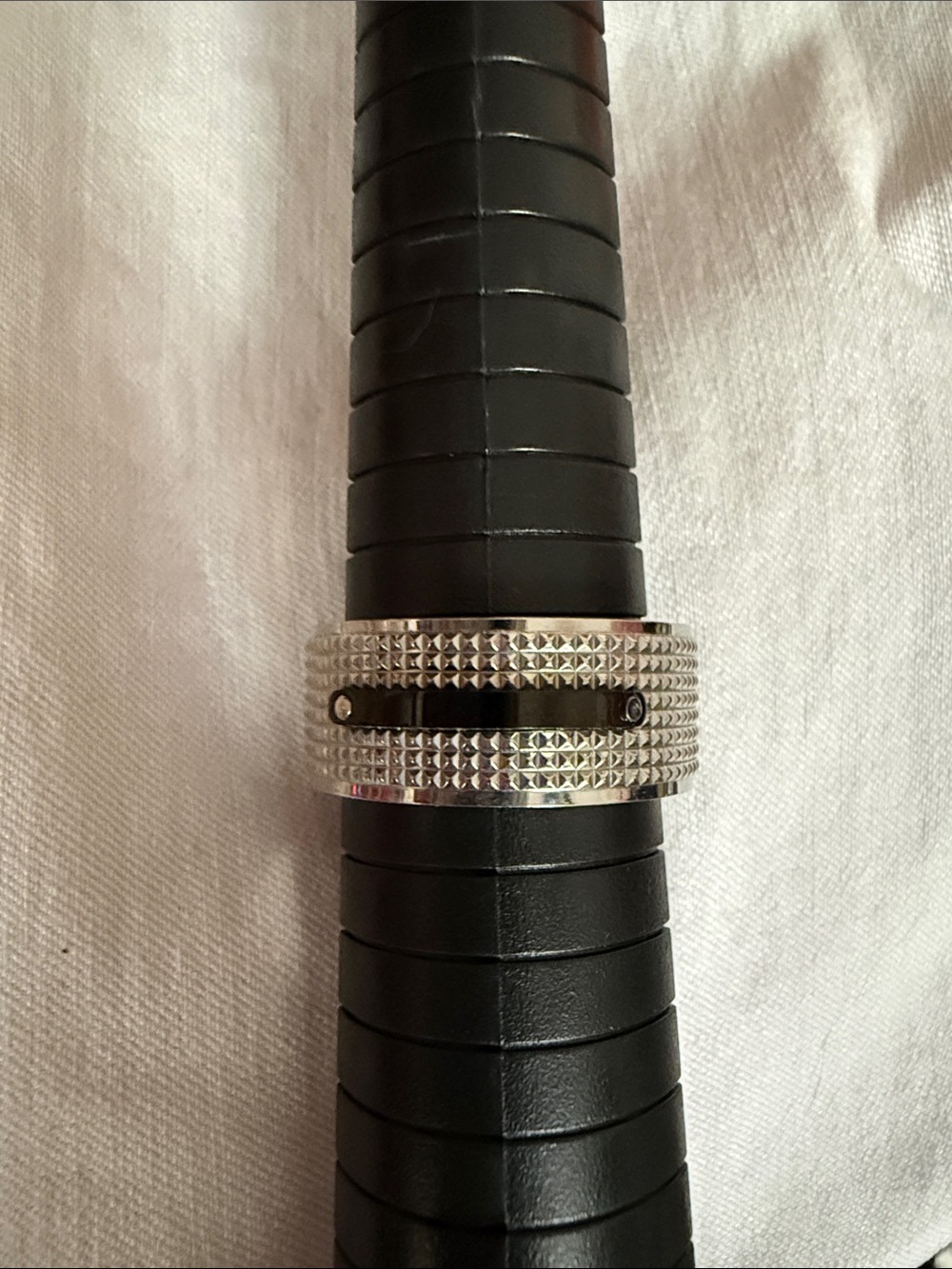 New INOX Men’s Stainless Steel Diamond Cut Textured Band Ring size 11